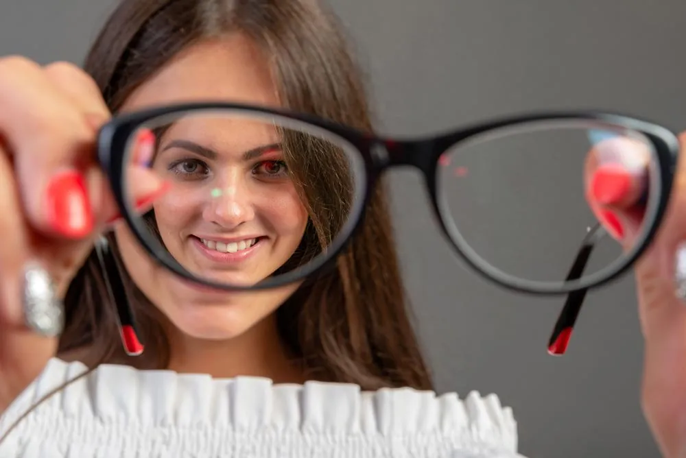 Control de la miopía en Adeje: cómo frenar su avance y proteger la visión